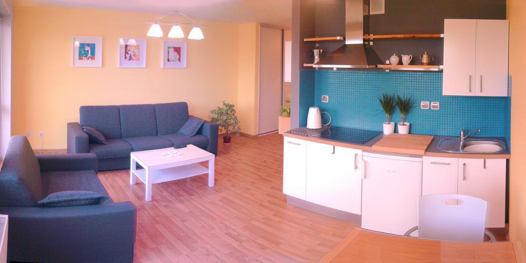 Tahiti Apartment Wroclaw Exterior photo