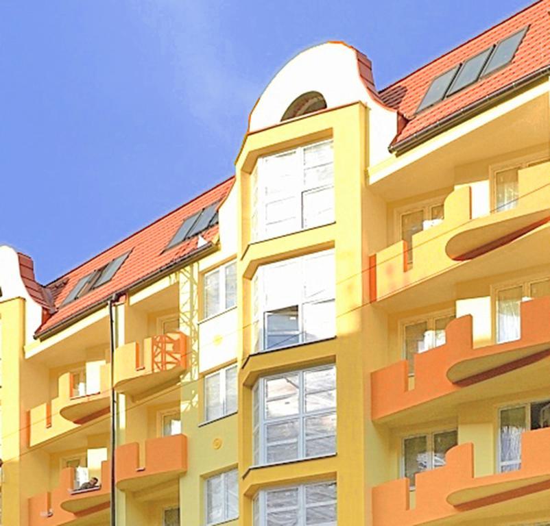Tahiti Apartment Wroclaw Exterior photo